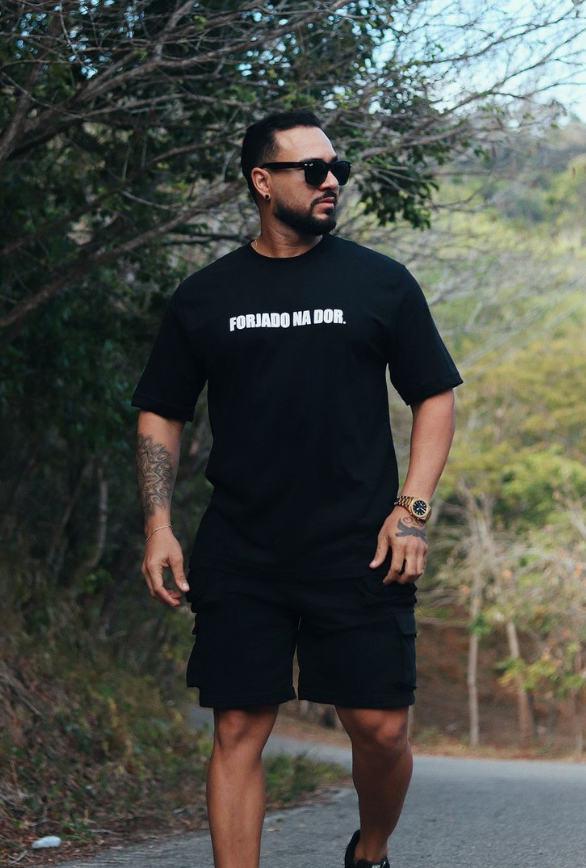 OVERSIZED IRON MANIFESTO- FORJADO NA DOR